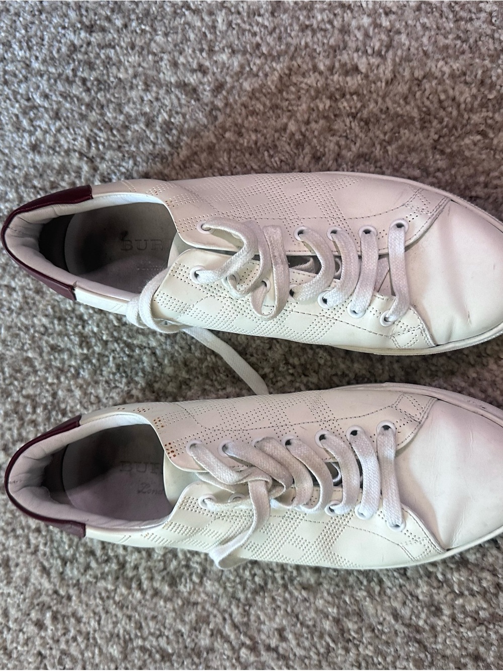 Burberry Men's White Leather Casual Sneakers with Maroon Heel Sz 41